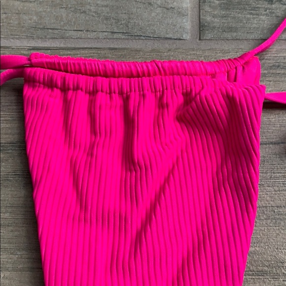 🌟 Frankies bikini TIA RIBBED STRING BIKINI BOTTOM - Picture 9 of 11